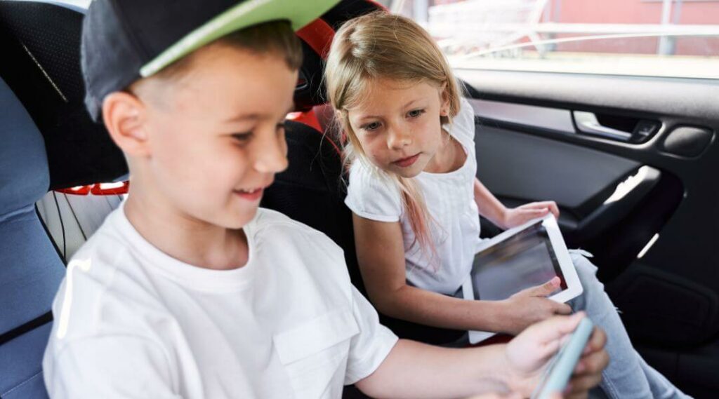 car entertainment with kids (1)