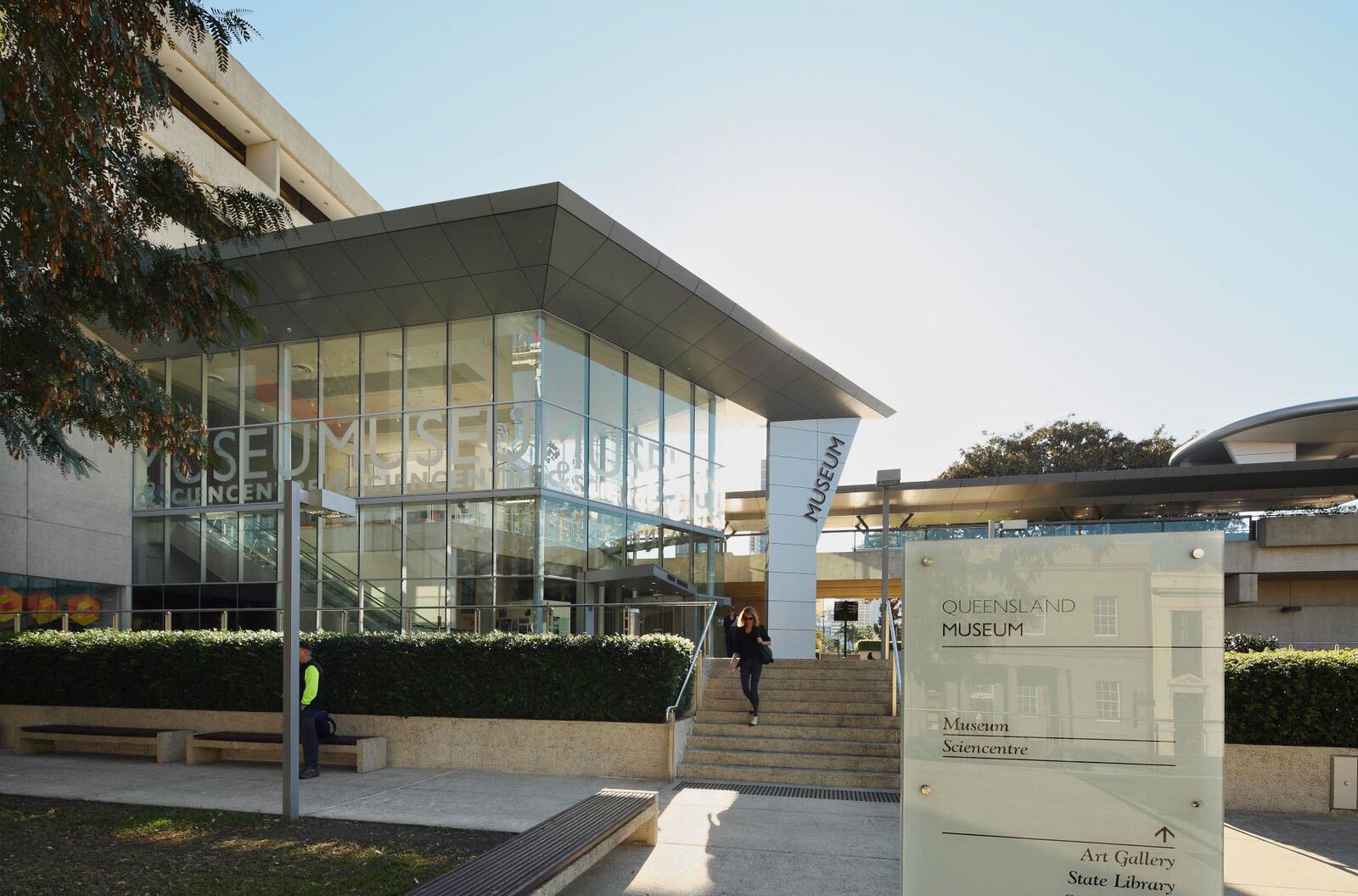 Brisbane_South-Brisbane_Queensland-Museum-Exterior